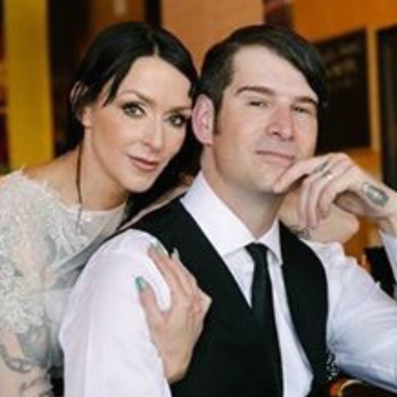 Meet your Posher, Erica - Picture 2 of 2